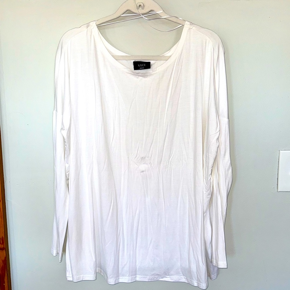 NWOT: Vici Wear It Well Long Sleeve Bamboo Knit Top